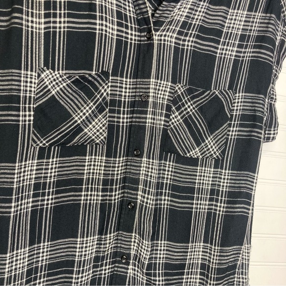 Rails Britt Roll Collared Top sleeve Size XS - Picture 7 of 8